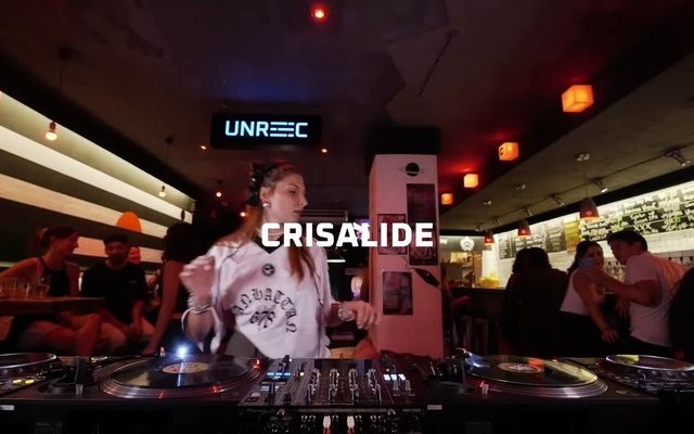 DJ · from house to techno – Crisalide