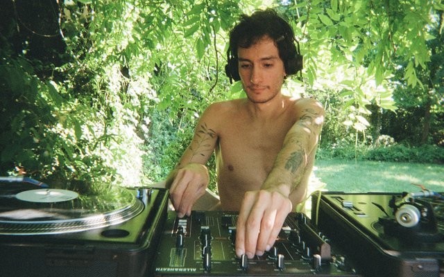 DJ · tech house en vinilo – Lowkey Loud
