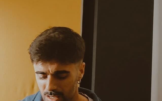 Guitarra y producción – Miel CJ