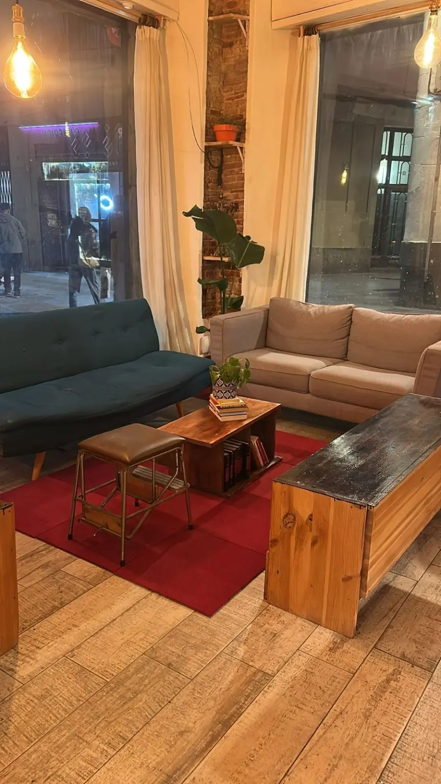 Interior de Ferlandina 26 en Barcelona – 3